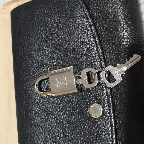 Louis Vuitton Silver Lock and Keys Set with LV Pouch - Picture 6 of 6